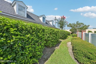 Coveted townhome unit nestled in the Southpointe of Ortega - photo 29