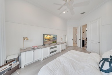 Stunning custom built modern mediterranean lakefront home - photo 39
