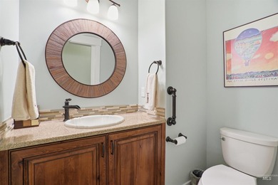 Welcome to The Reserve at Pinewood Lakes, a gated Star community - photo 45