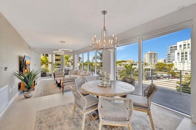 Stunning half-floor 2BR + den just 3 blocks from the sand in the - photo 7