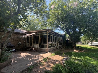 Investment opportunity in an established Russellville - photo 4