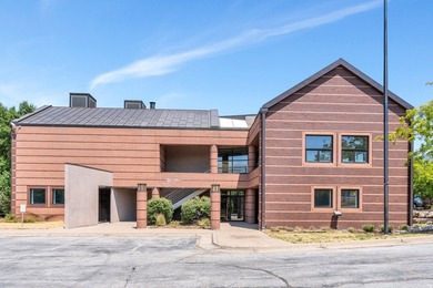 High-visibility office, warehouse, and flex building in Ogden - photo 5
