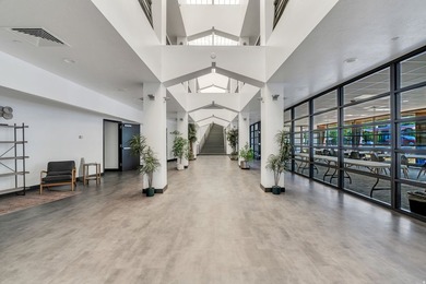 High-visibility office, warehouse, and flex building in Ogden - photo 9