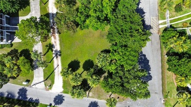 Experience the ultimate coastal lifestyle on this prime - photo 3