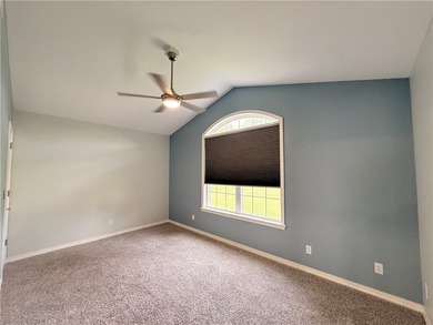 Priced below market value and ready to sell! This brick home - photo 8