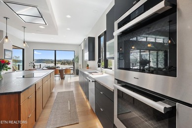 Waterfront Architectural Masterpiece Priced BELOW appraised - photo 17
