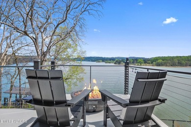 Waterfront Architectural Masterpiece Priced BELOW appraised - photo 29