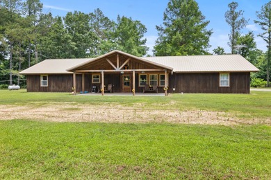 (private lake, pond, creek) Home For Sale in Vicksburg Mississippi