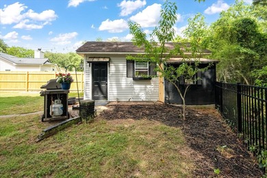 Welcome to 3564 Hunters Oak Lane -- a beautifully updated Johns - photo 32