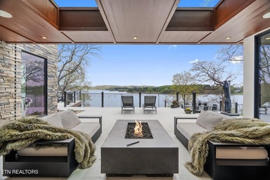 Waterfront Architectural Masterpiece Priced BELOW appraised - photo 36