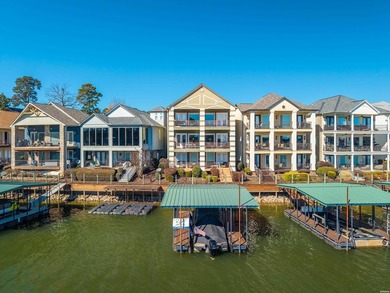 Welcome to 347 Paradise Point, where tranquility, luxury, and - photo 2