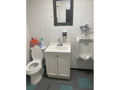 Two mixed-use connected properties are being sold as a package - photo 3