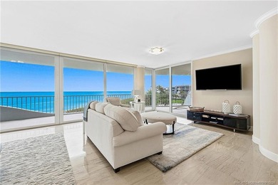 Beautifully renovated, direct oceanfront condominium offering - photo 3