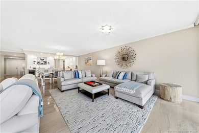Beautifully renovated, direct oceanfront condominium offering - photo 10