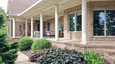 Welcome to a very carefully created and designed home promising - photo 11