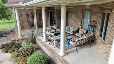 Welcome to a very carefully created and designed home promising - photo 12