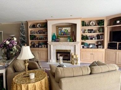 Welcome to a very carefully created and designed home promising - photo 20