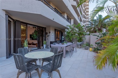 REMODELED LANAI 2/2 UNIT!! With a huge outdoor area (1000sqft) - photo 24