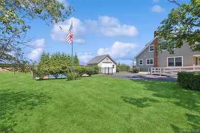Nestled along picturesque Oregon Road, one of Cutchogue's most - photo 26