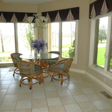 Welcome to a very carefully created and designed home promising - photo 28