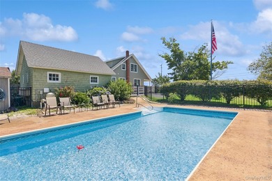Nestled along picturesque Oregon Road, one of Cutchogue's most - photo 29