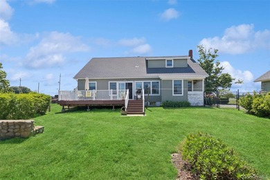 Nestled along picturesque Oregon Road, one of Cutchogue's most - photo 32