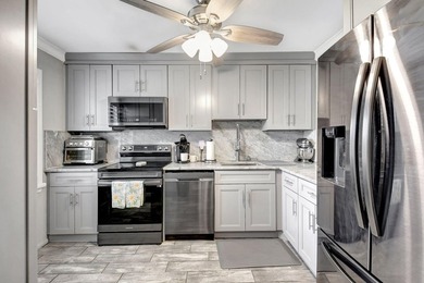 This beautiful 2nd floor corner unit in Fairways Green, Boca - photo 3