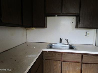 Bank Foreclosure. Sold as is where is! 3 Unit needs extensive - photo 35