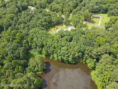 Honey, grab the fishing poles! This is the country retreat - photo 6