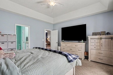 Welcome home to this charming 3-bedroom, 2-bathroom property - photo 17