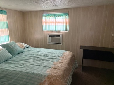 This beautifully kept home features 2 bedrooms, 1.5 bathrooms - photo 17