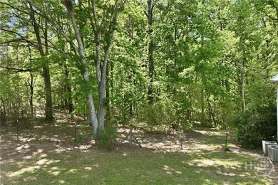 Charming updated 1940's white Farmhouse with 4 bedrooms & 2.5 - photo 19