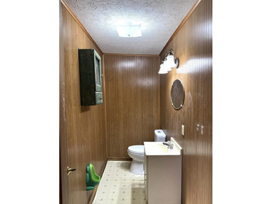 Highlights: This property offers a charming cabin-style 3 bed/2 - photo 19