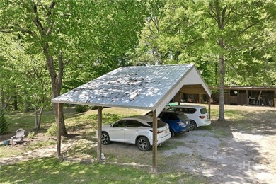 Charming updated 1940's white Farmhouse with 4 bedrooms & 2.5 - photo 20