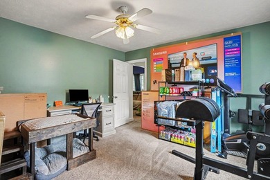 Welcome home to this charming 3-bedroom, 2-bathroom property - photo 21