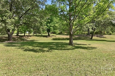 Charming updated 1940's white Farmhouse with 4 bedrooms & 2.5 - photo 21