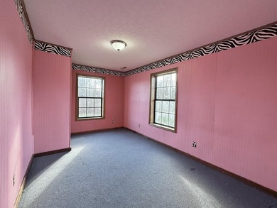 Highlights: This property offers a charming cabin-style 3 bed/2 - photo 23