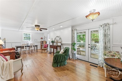 Charming updated 1940's white Farmhouse with 4 bedrooms & 2.5 - photo 26