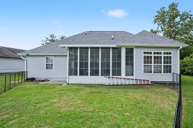 Welcome home to this charming 3-bedroom, 2-bathroom property - photo 28
