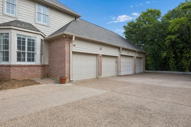 2,931 sqft. of main living space + 1,418 sqft. of a fully - photo 28