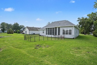 Welcome home to this charming 3-bedroom, 2-bathroom property - photo 29