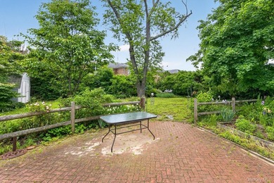 Welcome to 567 Pearl Street! This expansive and well maintained - photo 30