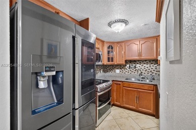 Move-in ready 2-bedroom, 2-bath condo in the heart of Miami! - photo 5