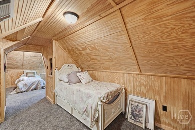 Charming updated 1940's white Farmhouse with 4 bedrooms & 2.5 - photo 38