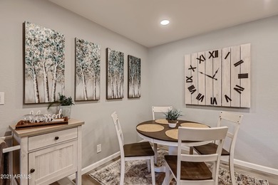 Exceptional 5-star newly remodeled top to bottom. 2 beds, 2 - photo 3