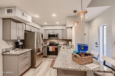 Exceptional 5-star newly remodeled top to bottom. 2 beds, 2 - photo 5