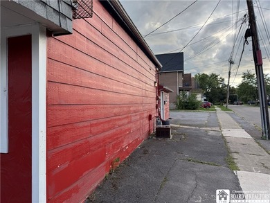 Buffalo Mixed-Use Opportunity - Storefront + Studio Apartment - photo 2