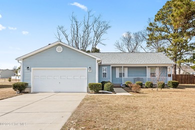 Lake Home For Sale in Sneads Ferry, North Carolina