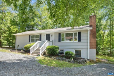 Lake Home For Sale in Palmyra, Virginia