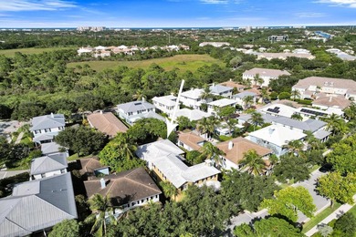 Welcome to this stunning 4-bedroom, 3.5-bathroom residence - photo 4